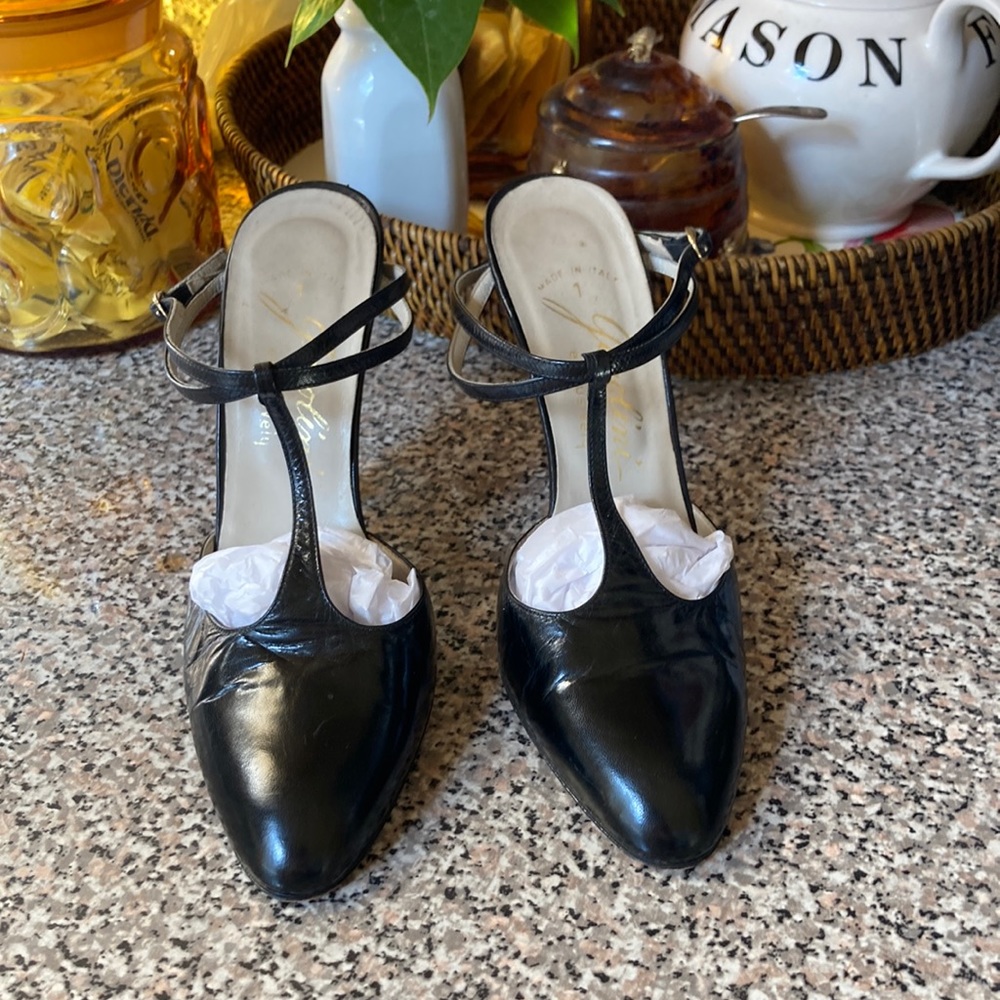 T-STRAPS TO DIE FOR! ANY OCCASION.